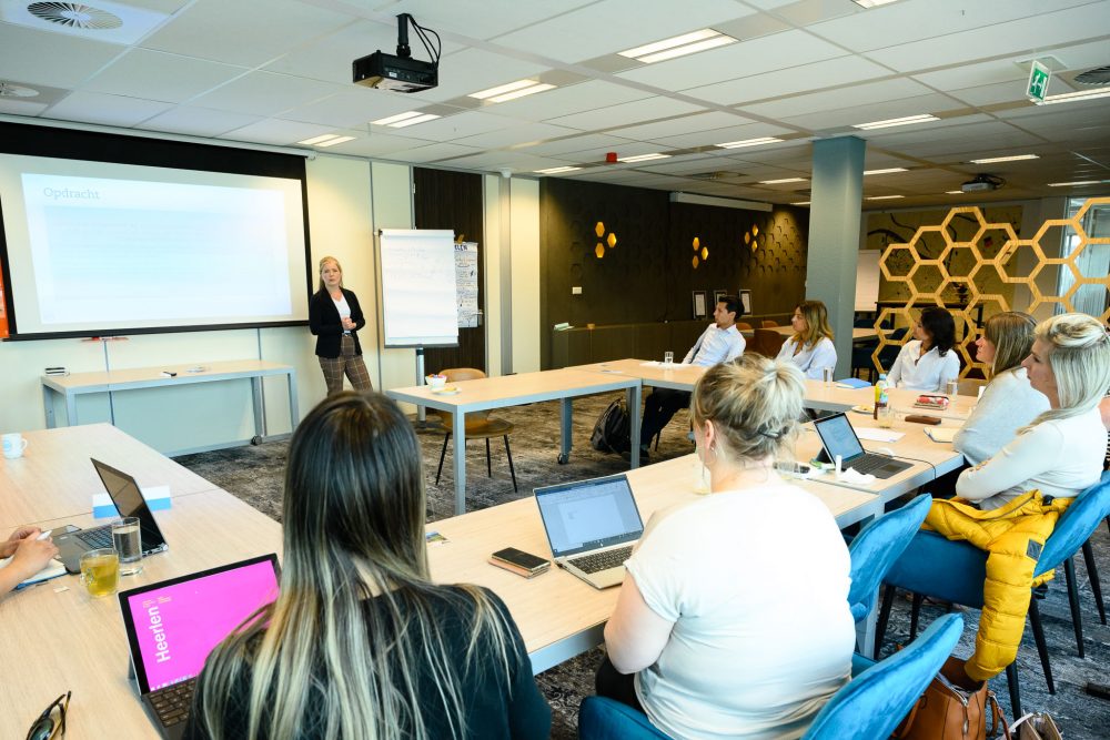 header blauwe-knop-voor-schulden